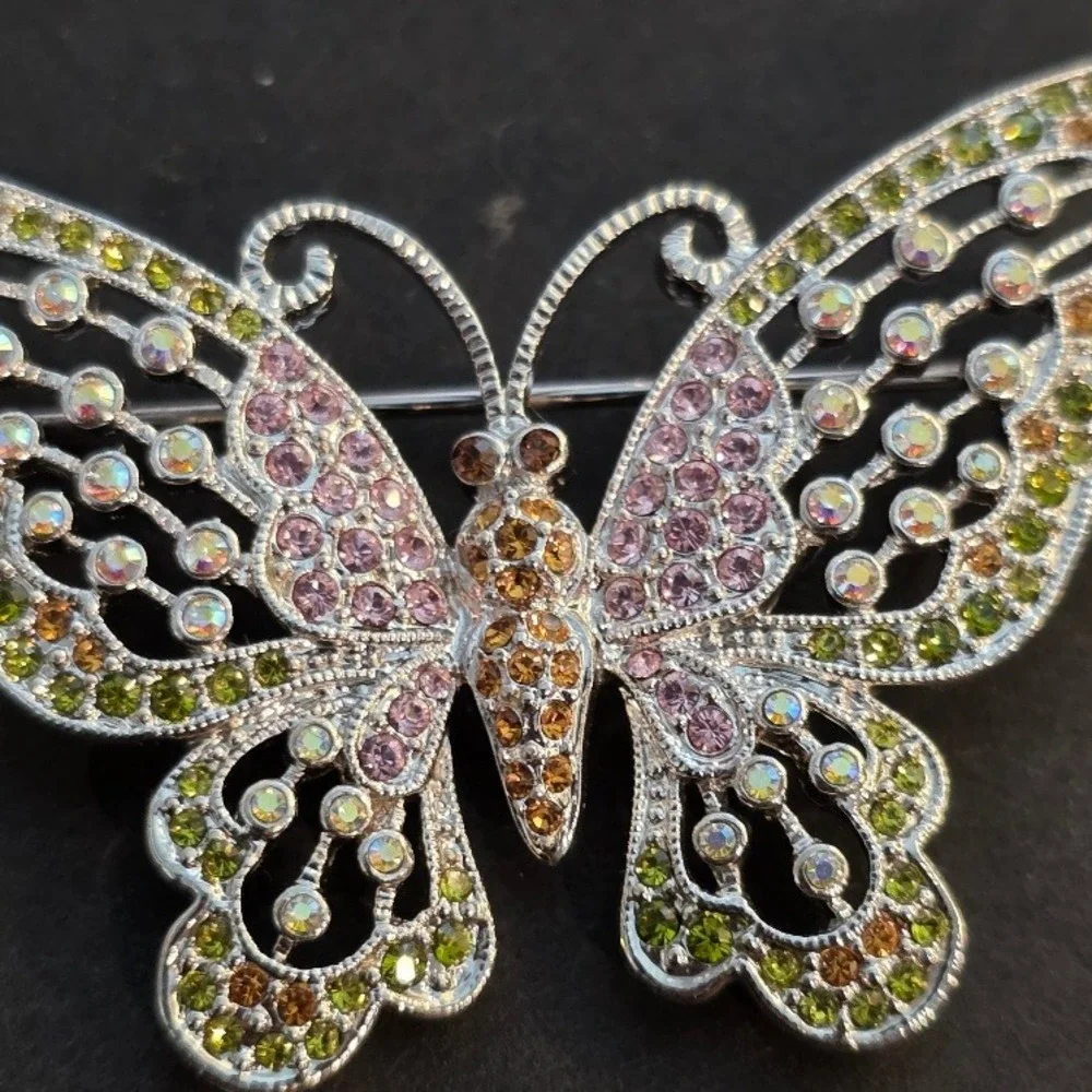 VTG Multi-Color Rhinestone Butterfly Brooch Silver Filigree‎ Spring Jewelry - Picture 4 of 12